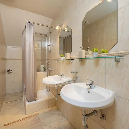 Porat Apartman Pisak